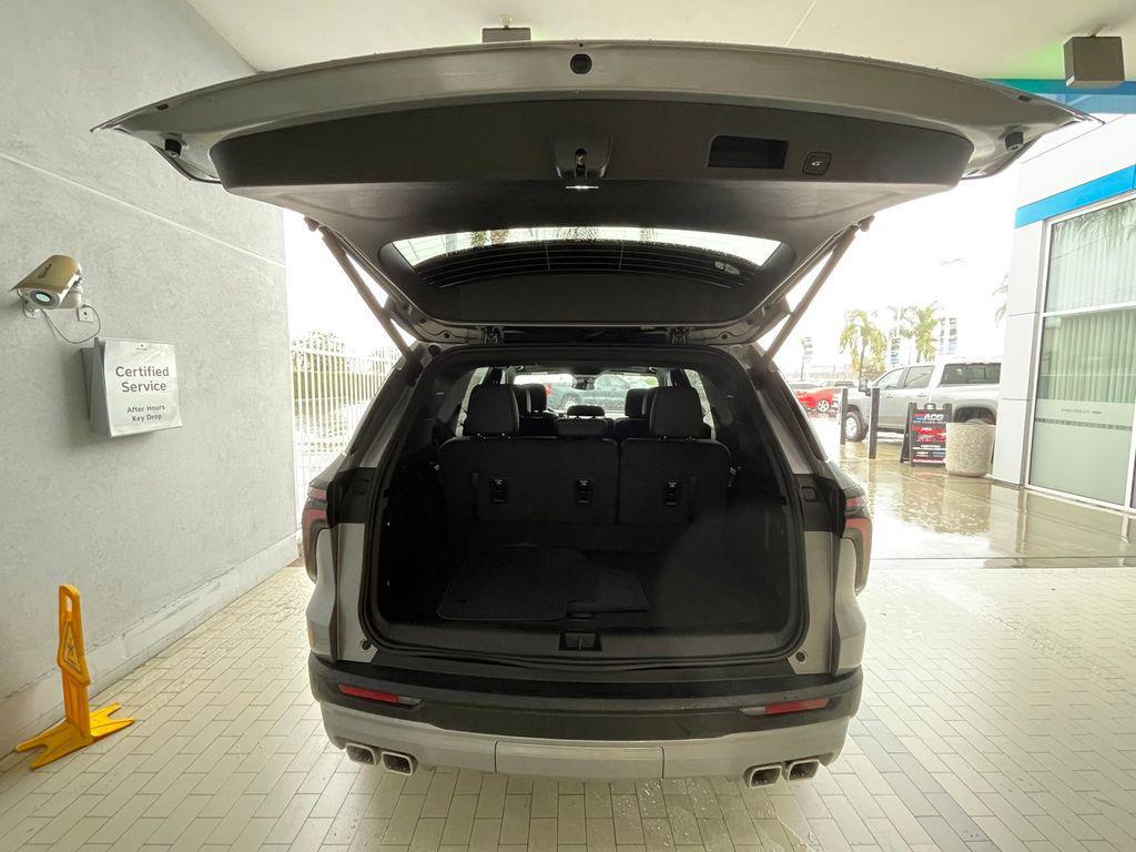 new 2026 Chevrolet Traverse car, priced at $46,490