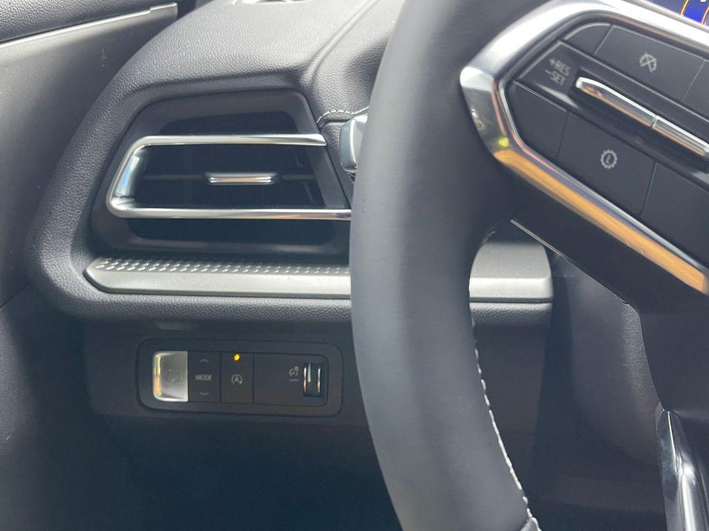 new 2026 Chevrolet Traverse car, priced at $46,490