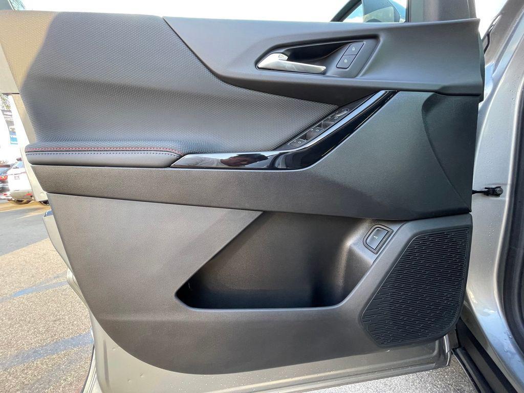 new 2026 Chevrolet Equinox car, priced at $35,495