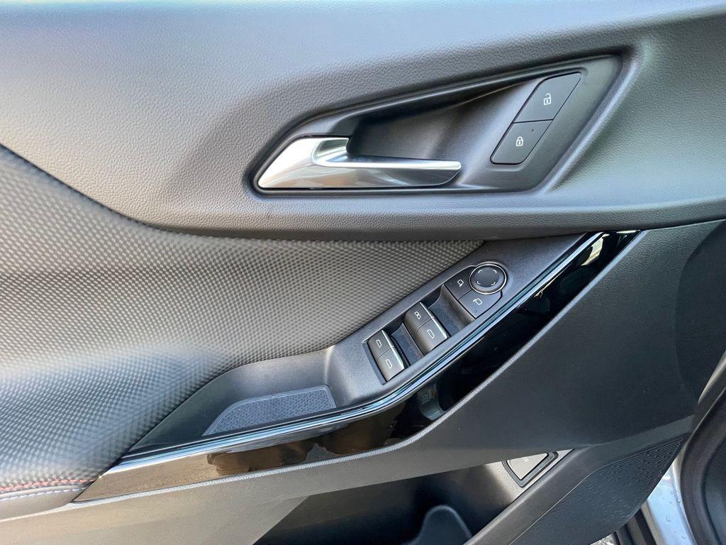 new 2026 Chevrolet Equinox car, priced at $35,495