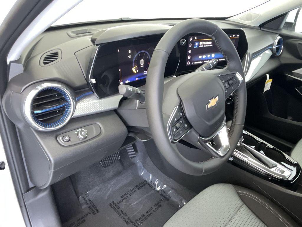 new 2025 Chevrolet Trax car