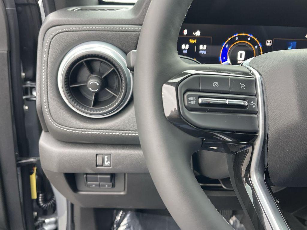 new 2025 Chevrolet Colorado car, priced at $42,765