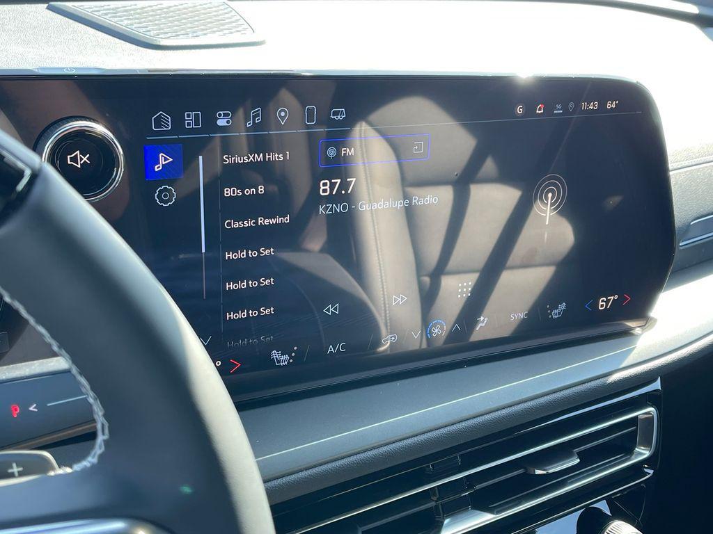 new 2025 Chevrolet Traverse car, priced at $45,985