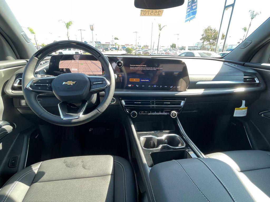 new 2025 Chevrolet Traverse car, priced at $45,985