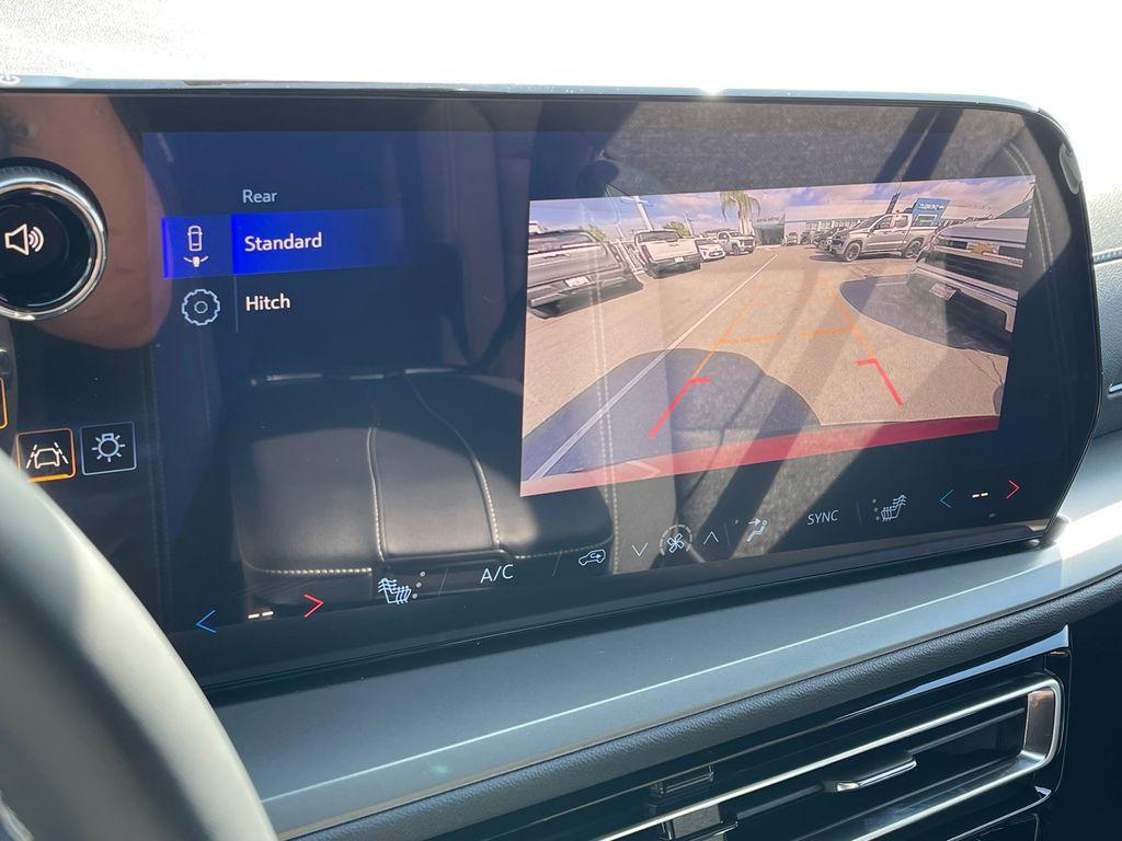 new 2025 Chevrolet Traverse car, priced at $41,995