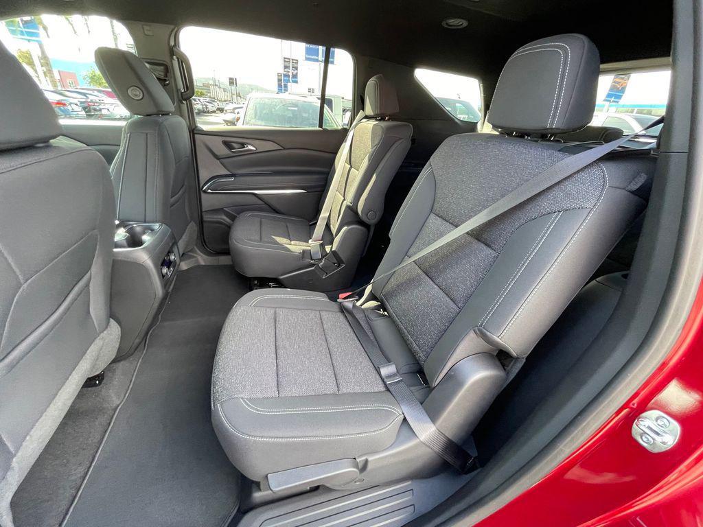 new 2025 Chevrolet Traverse car, priced at $41,995