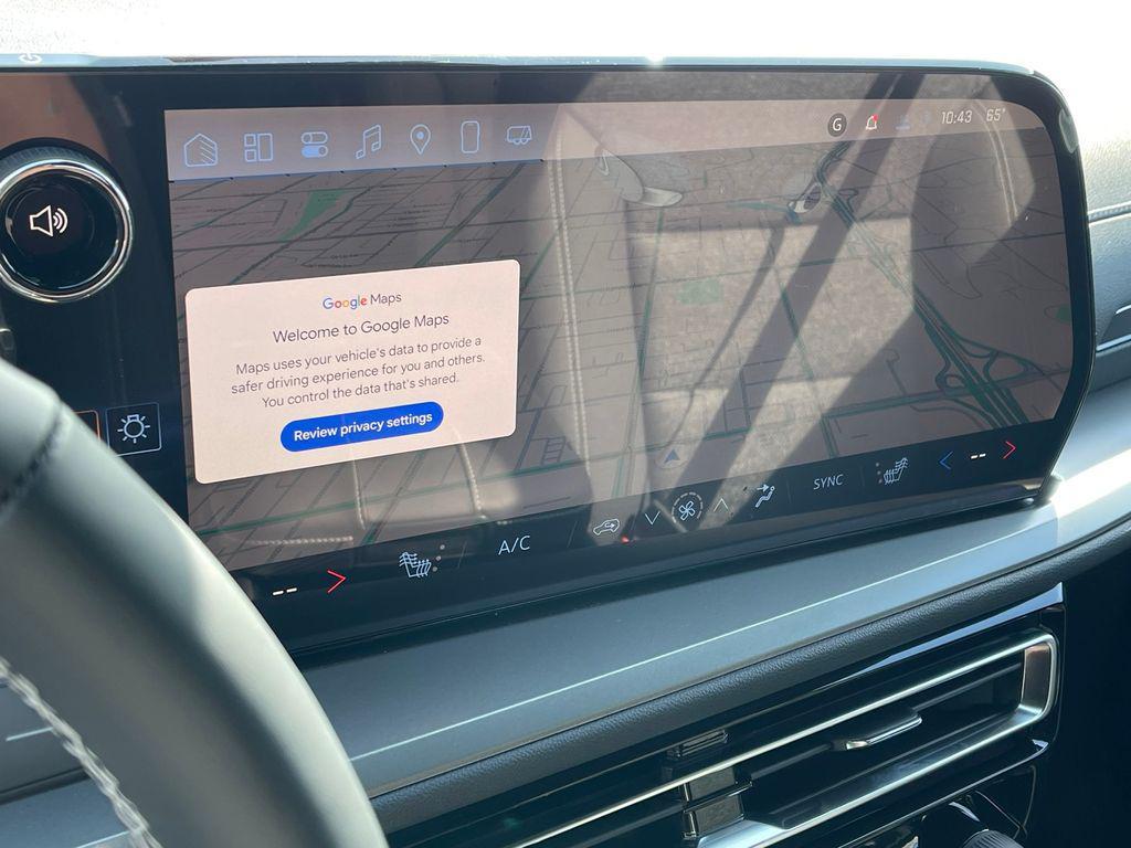 new 2025 Chevrolet Traverse car, priced at $41,995