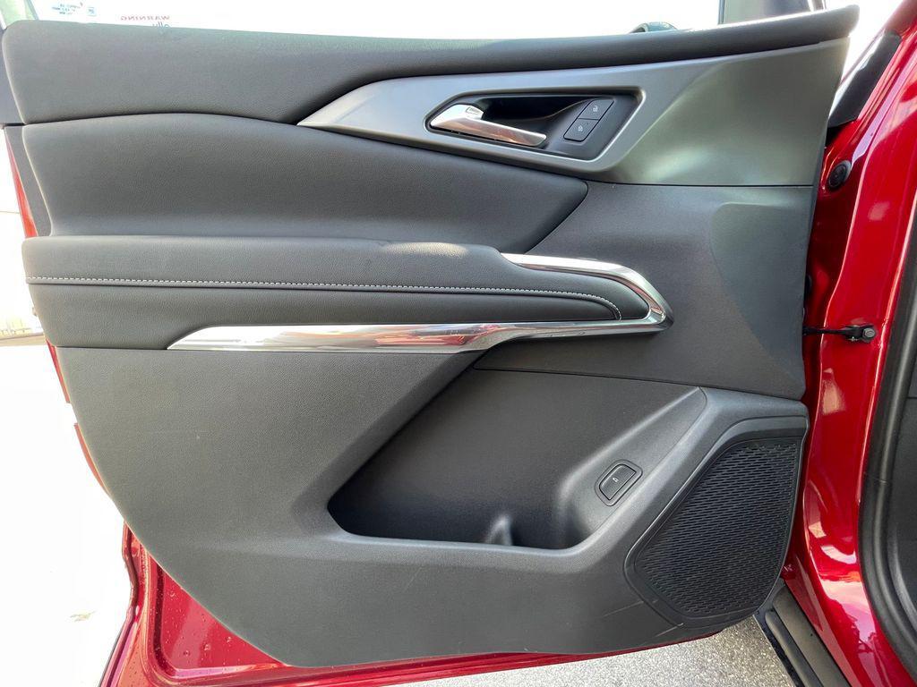 new 2025 Chevrolet Traverse car, priced at $41,995