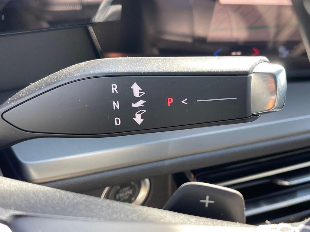 new 2025 Chevrolet Traverse car, priced at $41,995