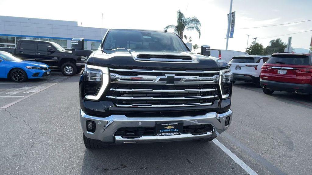 new 2025 Chevrolet Silverado 3500 car, priced at $79,690