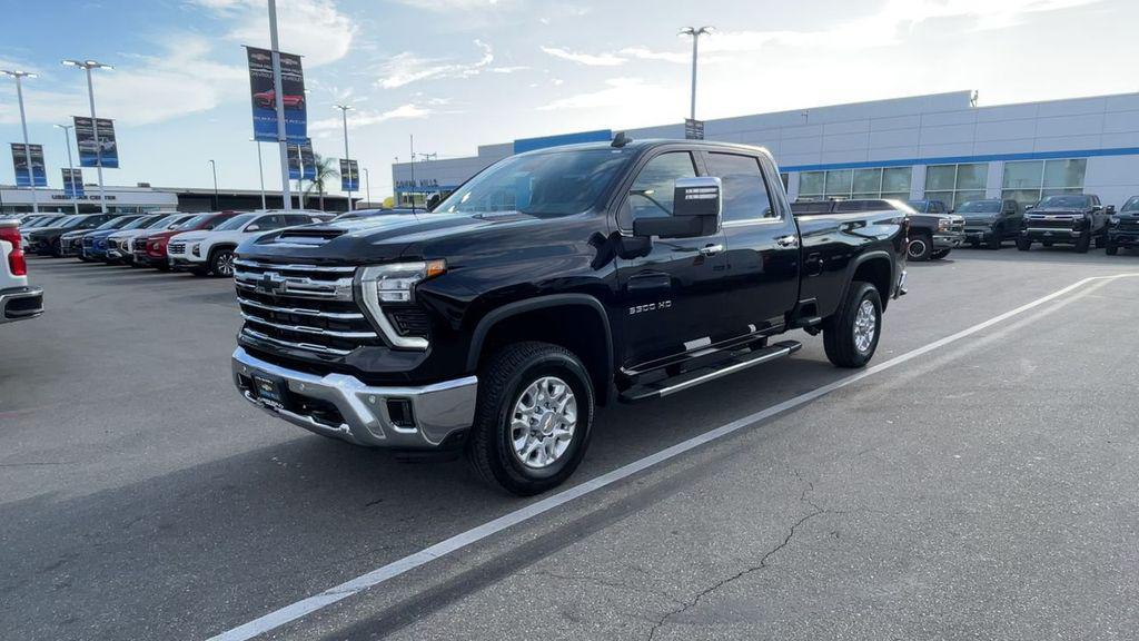 new 2025 Chevrolet Silverado 3500 car, priced at $79,690