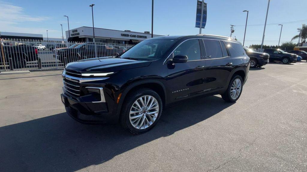 new 2026 Chevrolet Traverse car, priced at $53,030