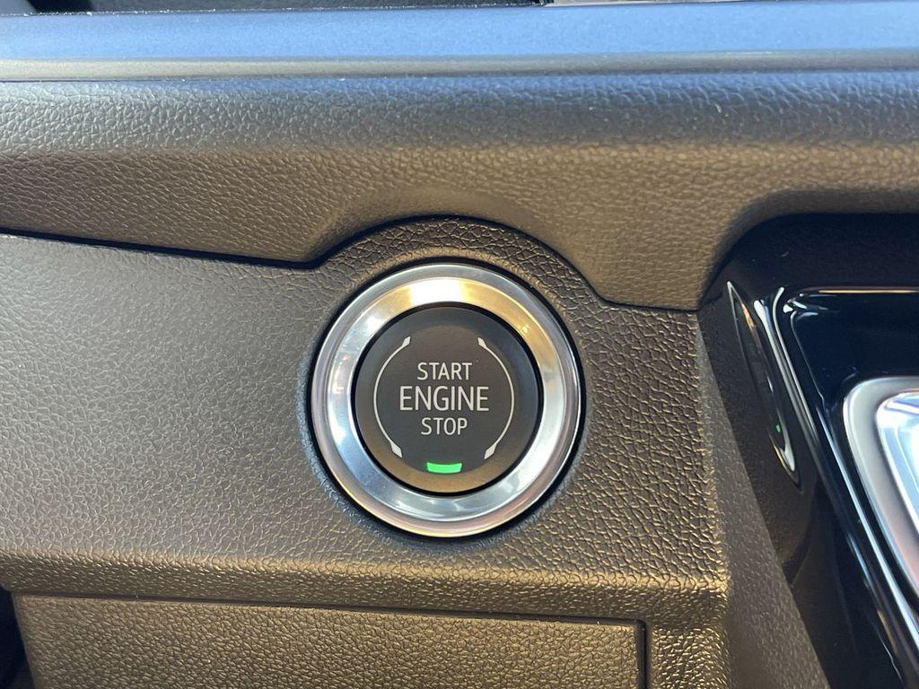 new 2026 Chevrolet Traverse car, priced at $53,030