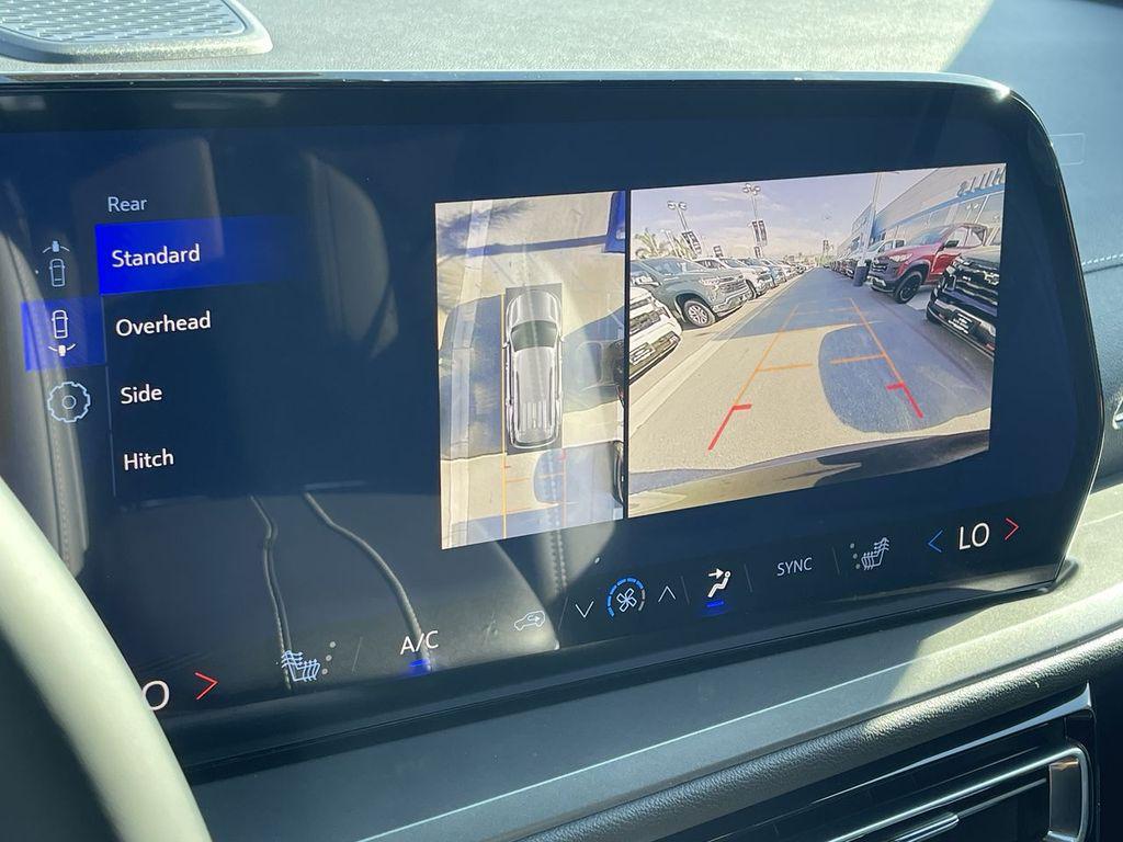 new 2026 Chevrolet Traverse car, priced at $53,030