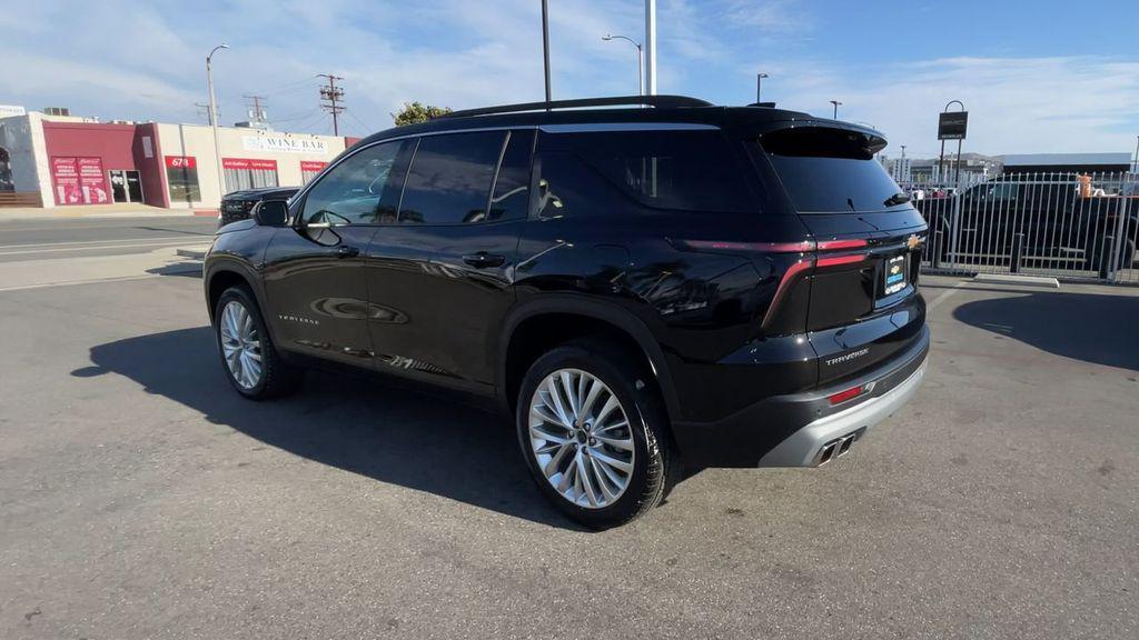 new 2026 Chevrolet Traverse car, priced at $53,030