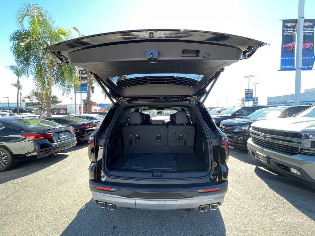 new 2026 Chevrolet Traverse car, priced at $46,490