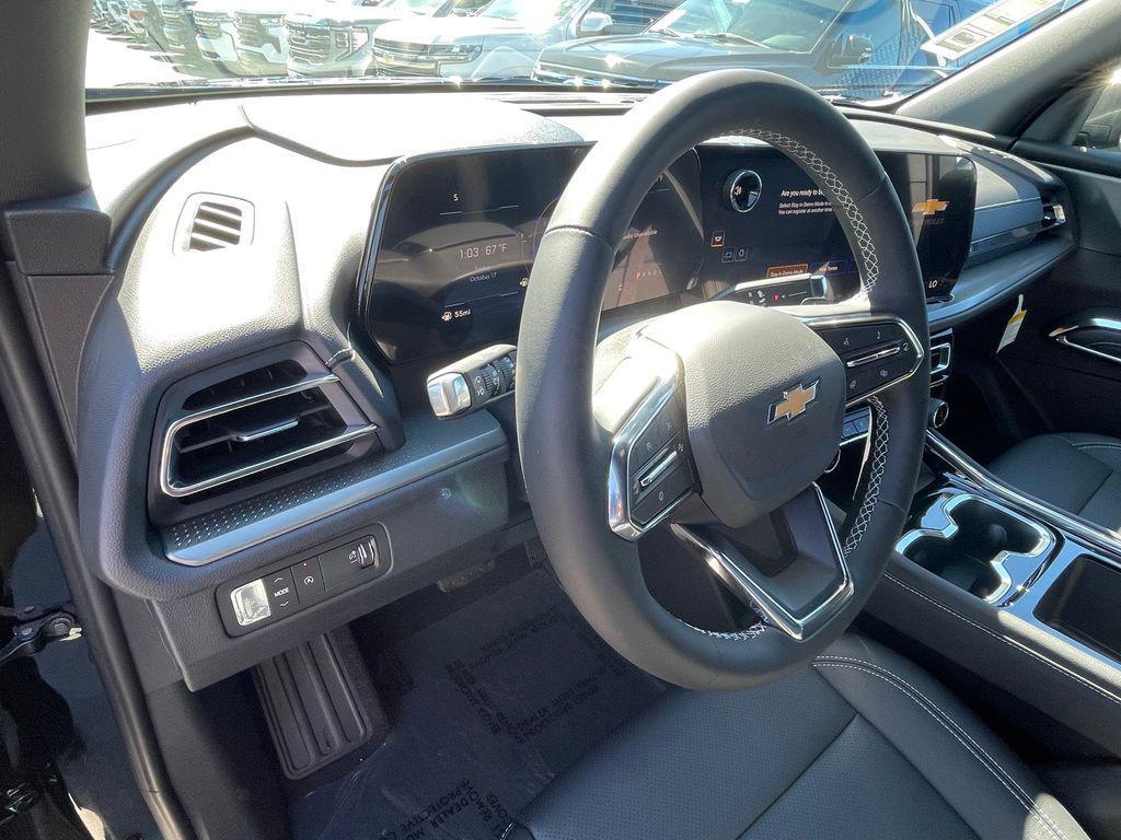 new 2026 Chevrolet Traverse car, priced at $46,490