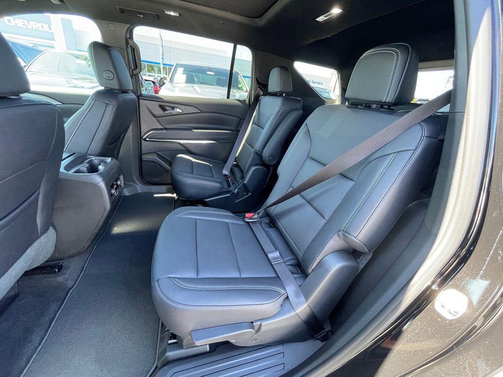 new 2026 Chevrolet Traverse car, priced at $46,490