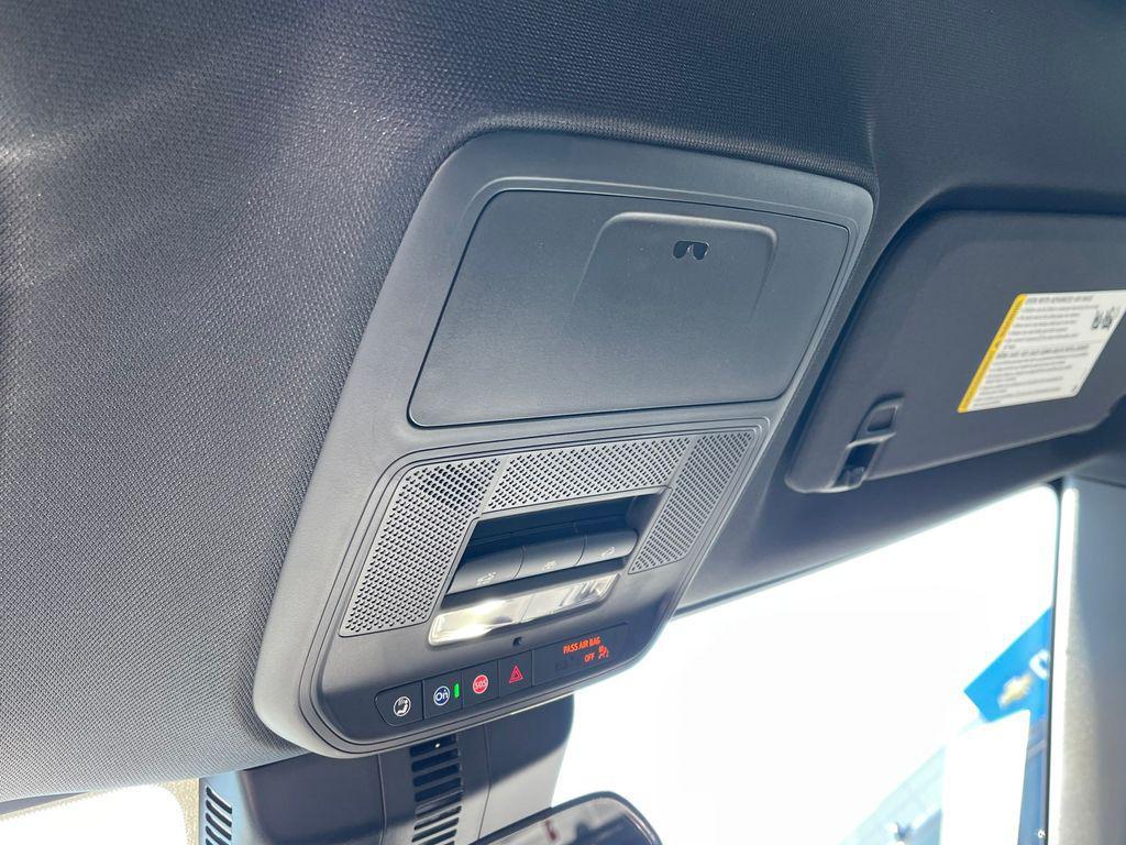 new 2026 Chevrolet Traverse car, priced at $46,490