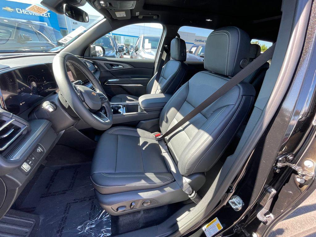 new 2026 Chevrolet Traverse car, priced at $46,490