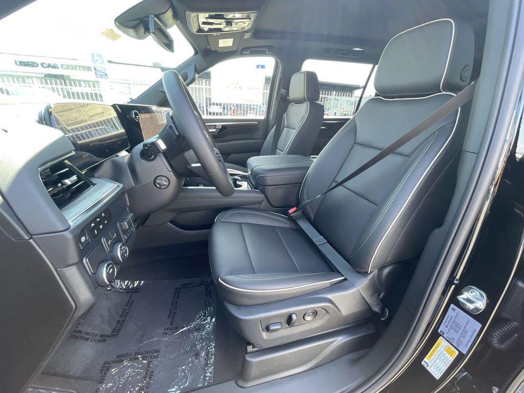 new 2026 Chevrolet Suburban car, priced at $85,925