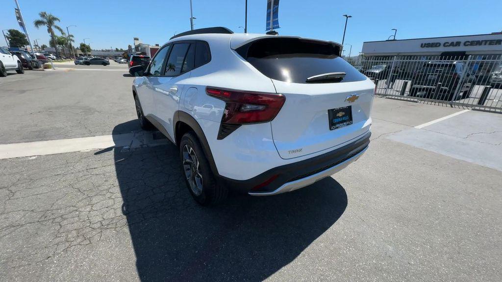 used 2024 Chevrolet Trax car, priced at $19,395