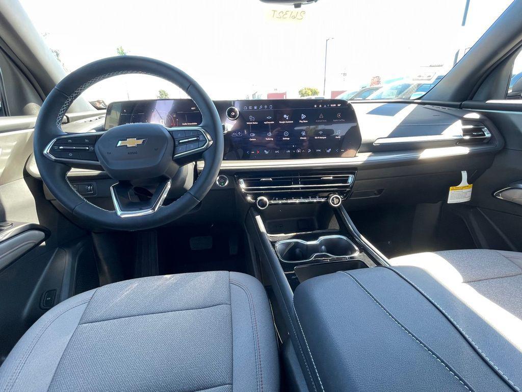 new 2026 Chevrolet Traverse car, priced at $39,899