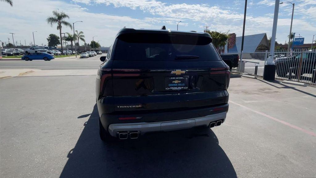 new 2026 Chevrolet Traverse car, priced at $53,030