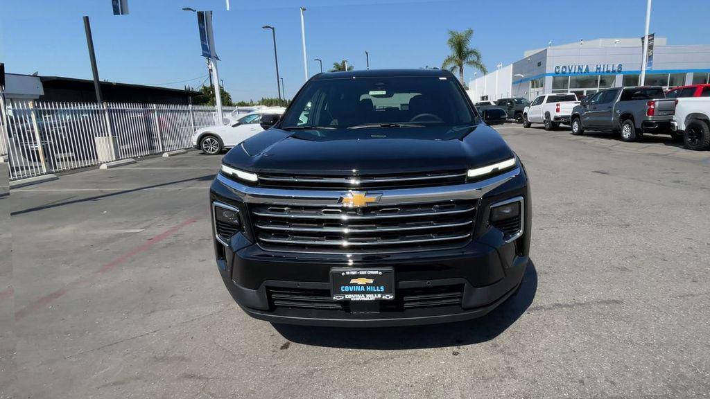 new 2026 Chevrolet Traverse car, priced at $53,030