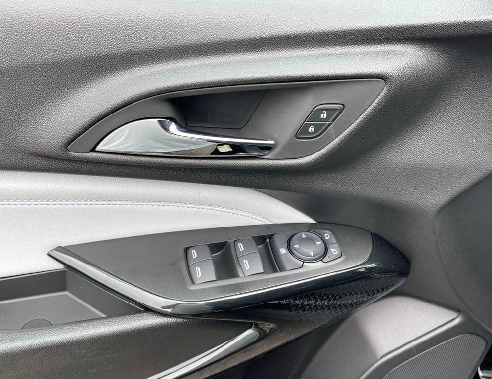 new 2026 Chevrolet Trax car, priced at $25,485