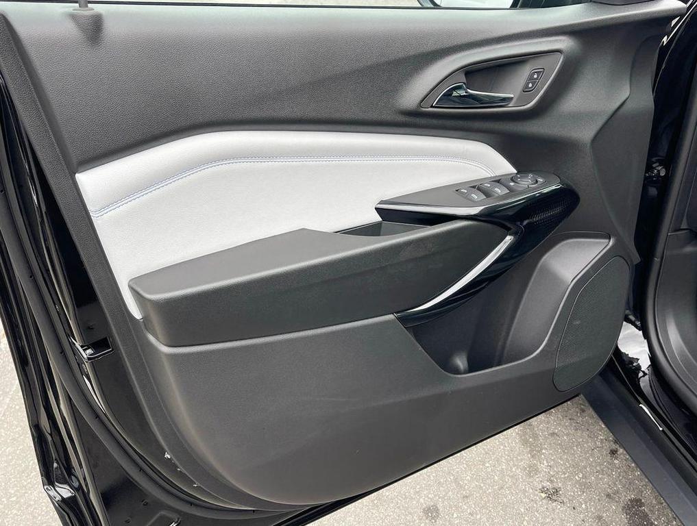 new 2026 Chevrolet Trax car, priced at $25,485