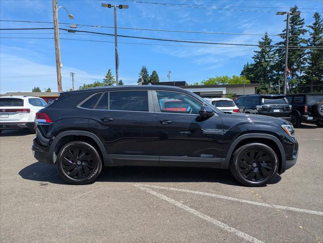 new 2025 Volkswagen Atlas Cross Sport car, priced at $45,103