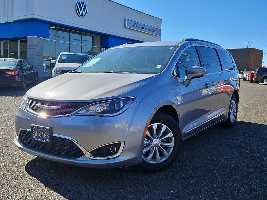used 2017 Chrysler Pacifica car, priced at $13,990