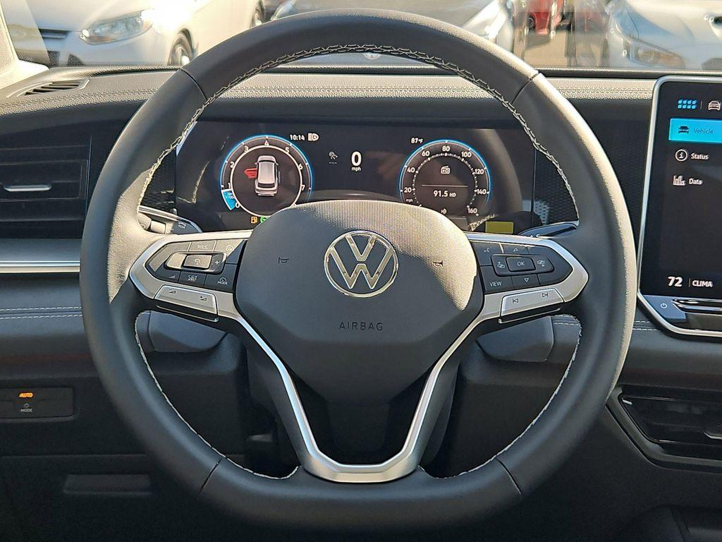 new 2025 Volkswagen Tiguan car, priced at $36,530