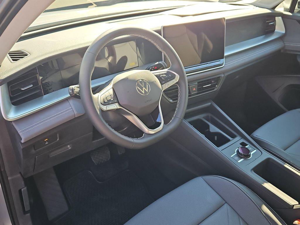 new 2025 Volkswagen Tiguan car, priced at $36,530
