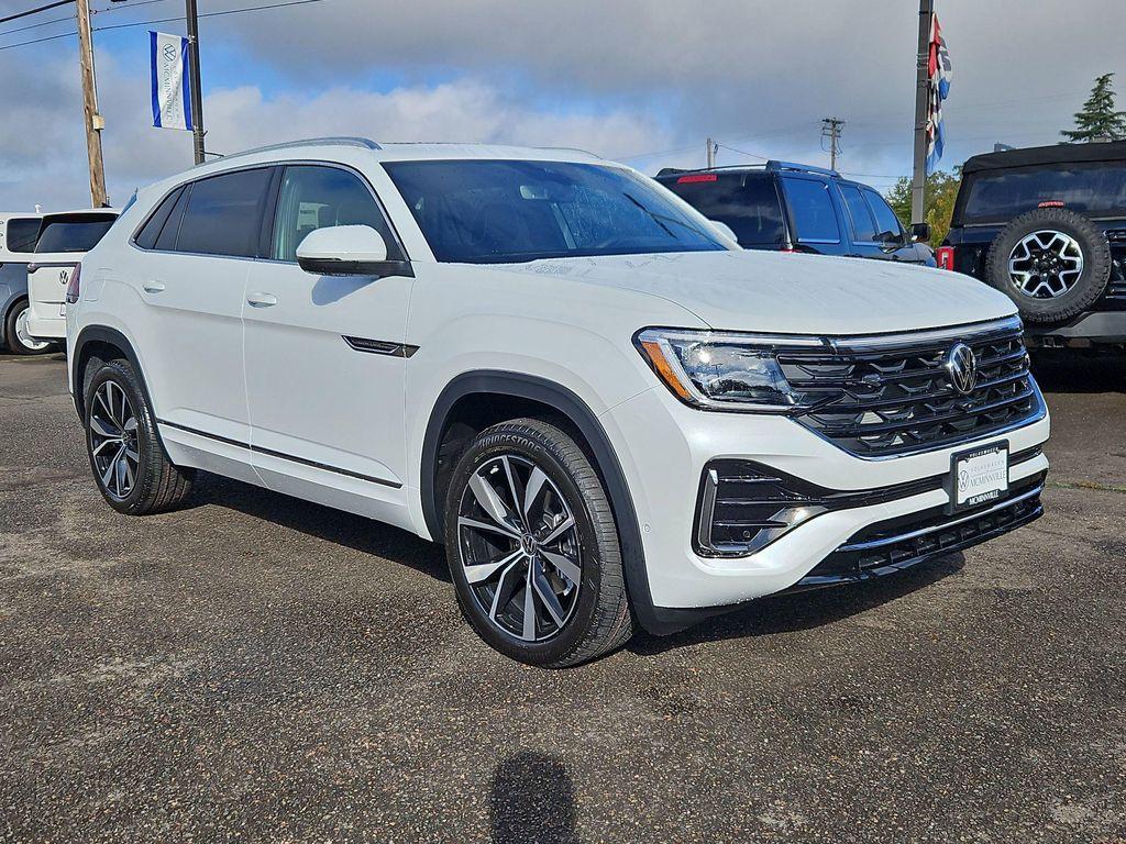 new 2026 Volkswagen Atlas Cross Sport car, priced at $55,255