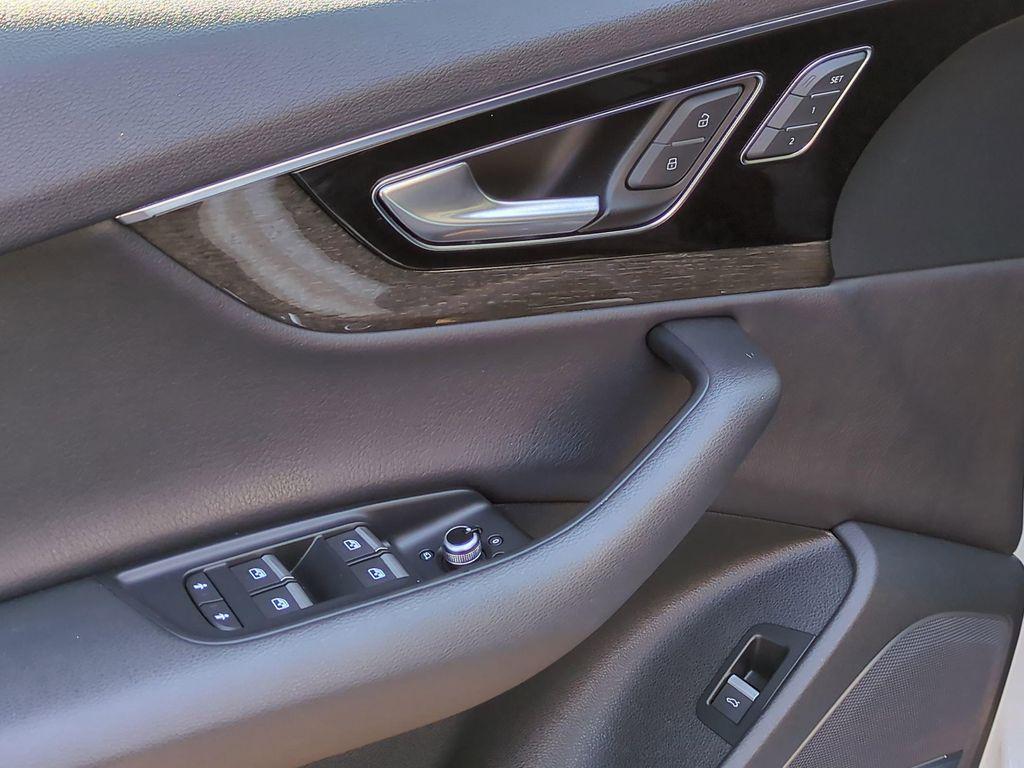 used 2019 Audi Q7 car, priced at $22,890