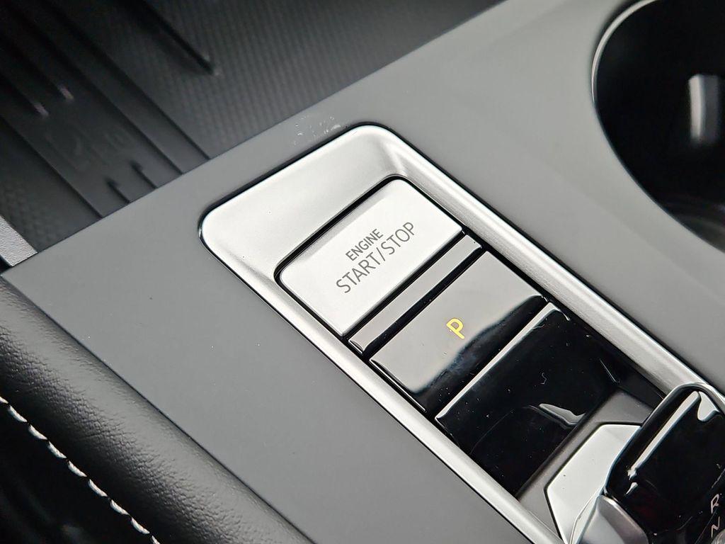 new 2026 Volkswagen Atlas car, priced at $41,908