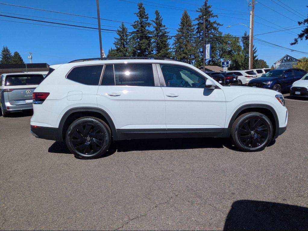 new 2025 Volkswagen Atlas car, priced at $46,092