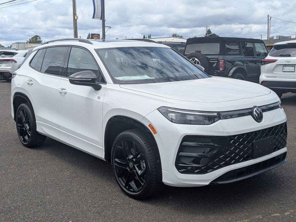 new 2025 Volkswagen Tiguan car, priced at $38,394