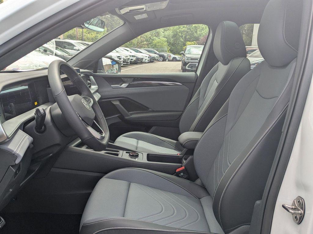 new 2025 Volkswagen Tiguan car, priced at $38,394