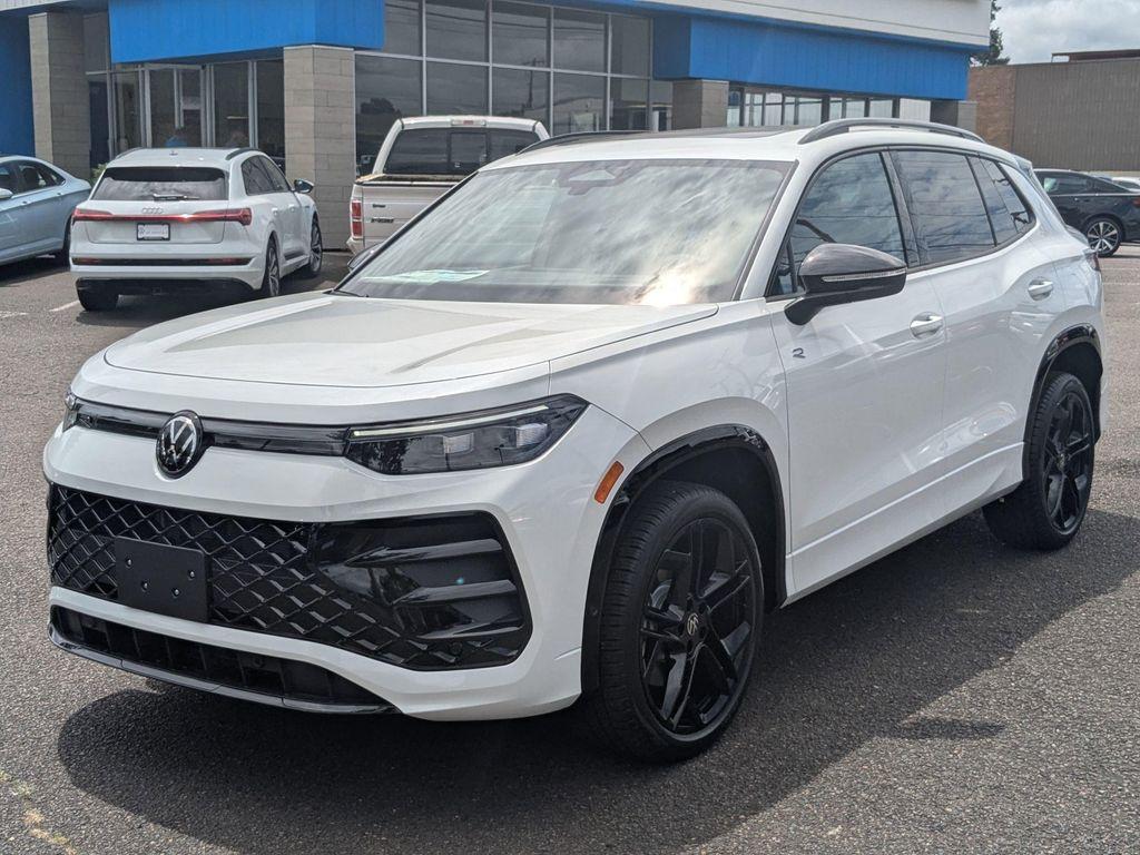 new 2025 Volkswagen Tiguan car, priced at $38,394
