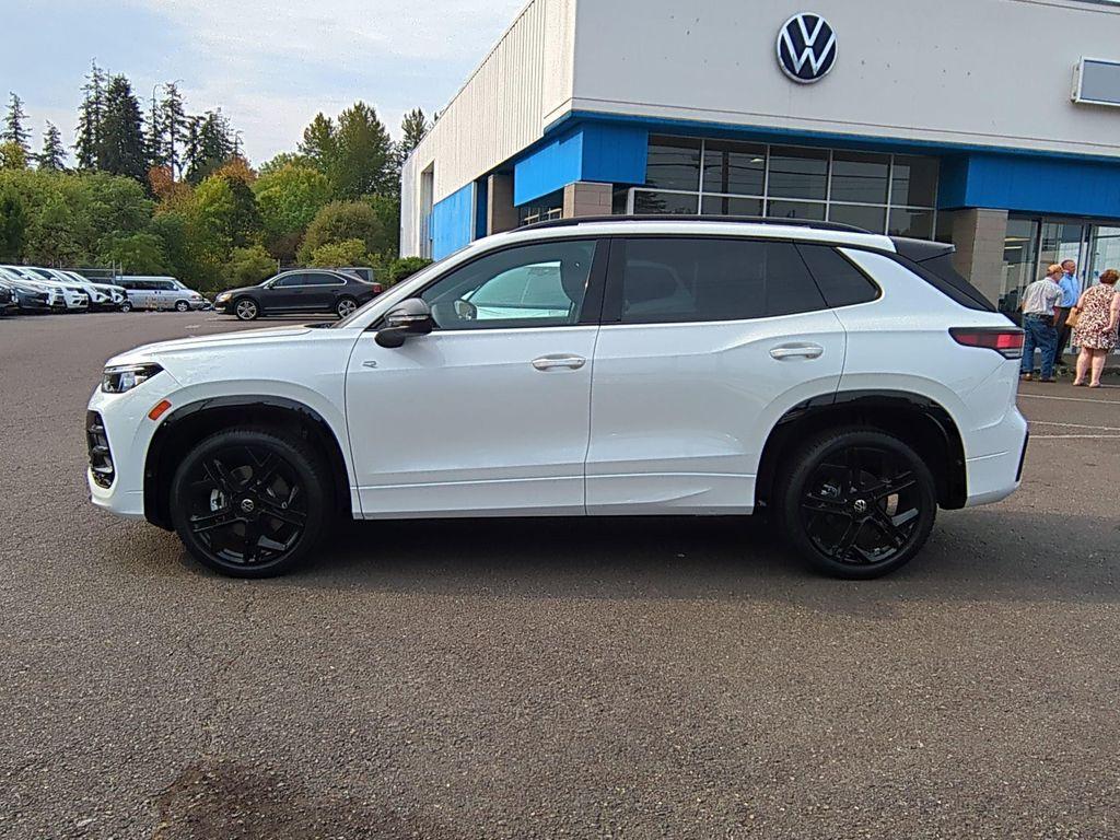 new 2025 Volkswagen Tiguan car, priced at $38,257