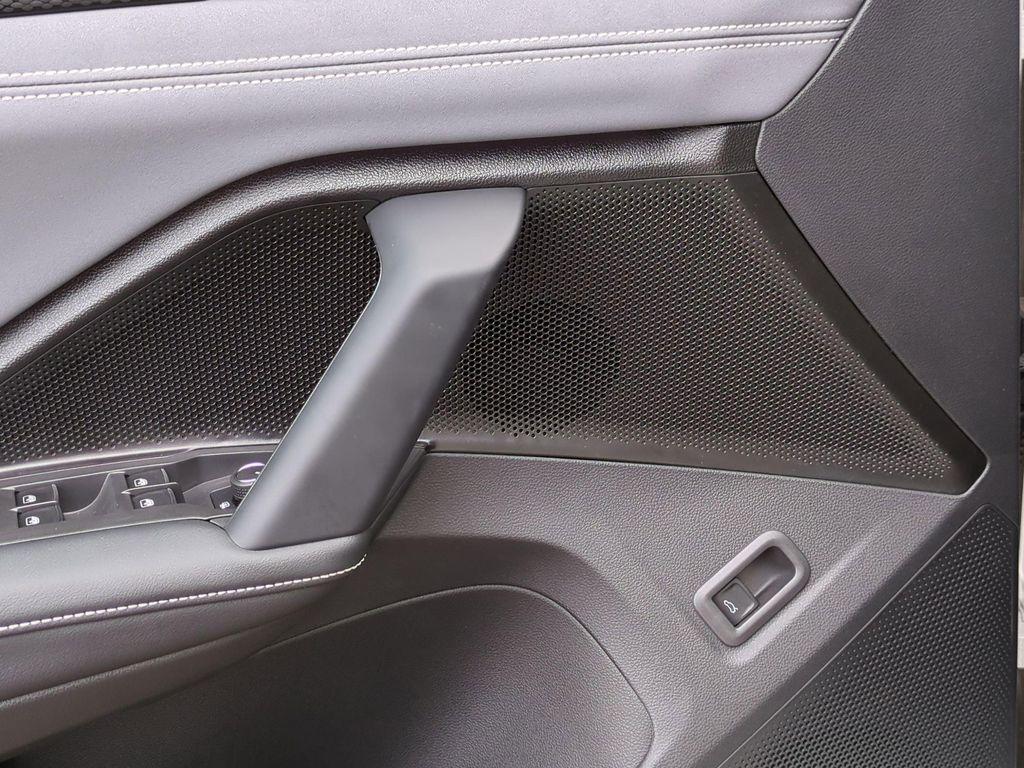 new 2025 Volkswagen Tiguan car, priced at $38,257