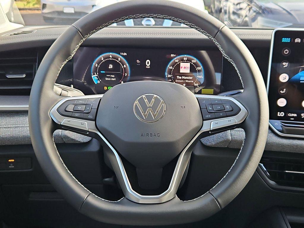 new 2025 Volkswagen Tiguan car, priced at $31,382