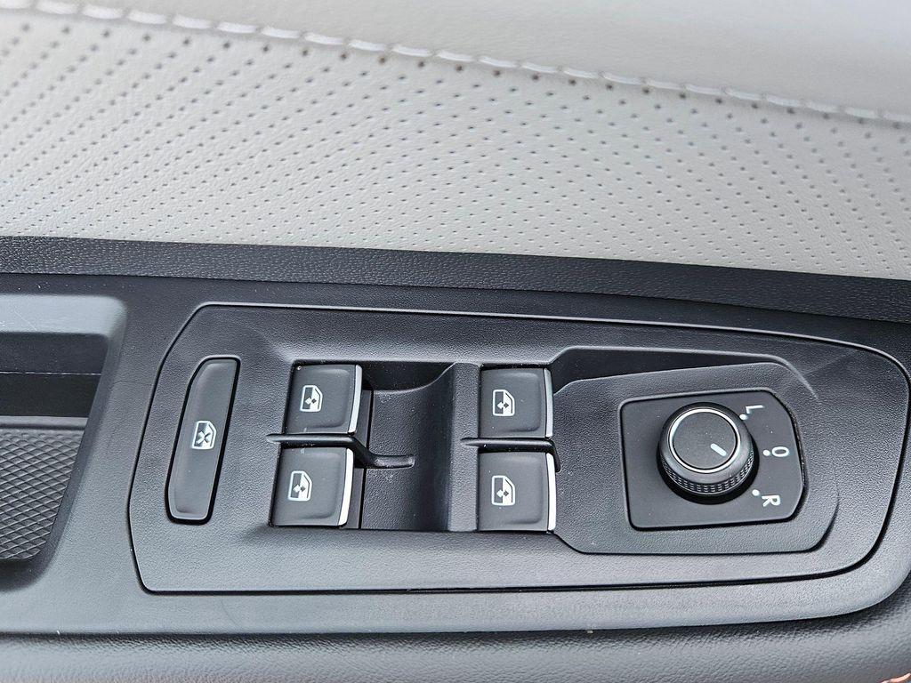 new 2025 Volkswagen Atlas car, priced at $46,549
