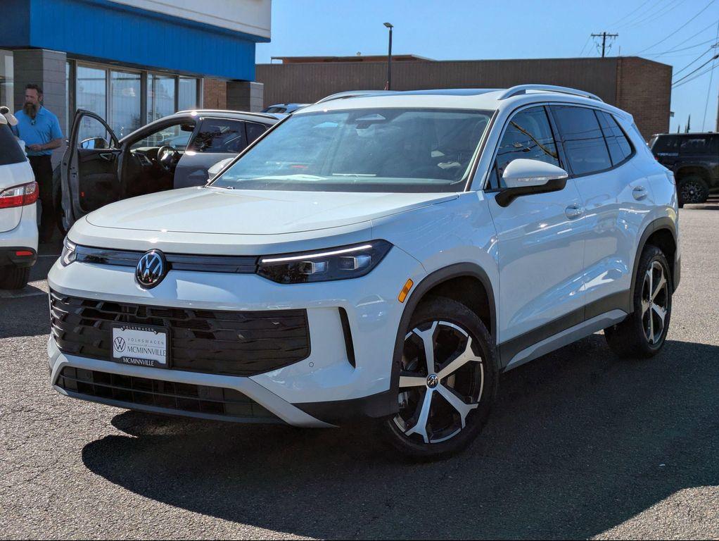 new 2025 Volkswagen Tiguan car, priced at $36,902