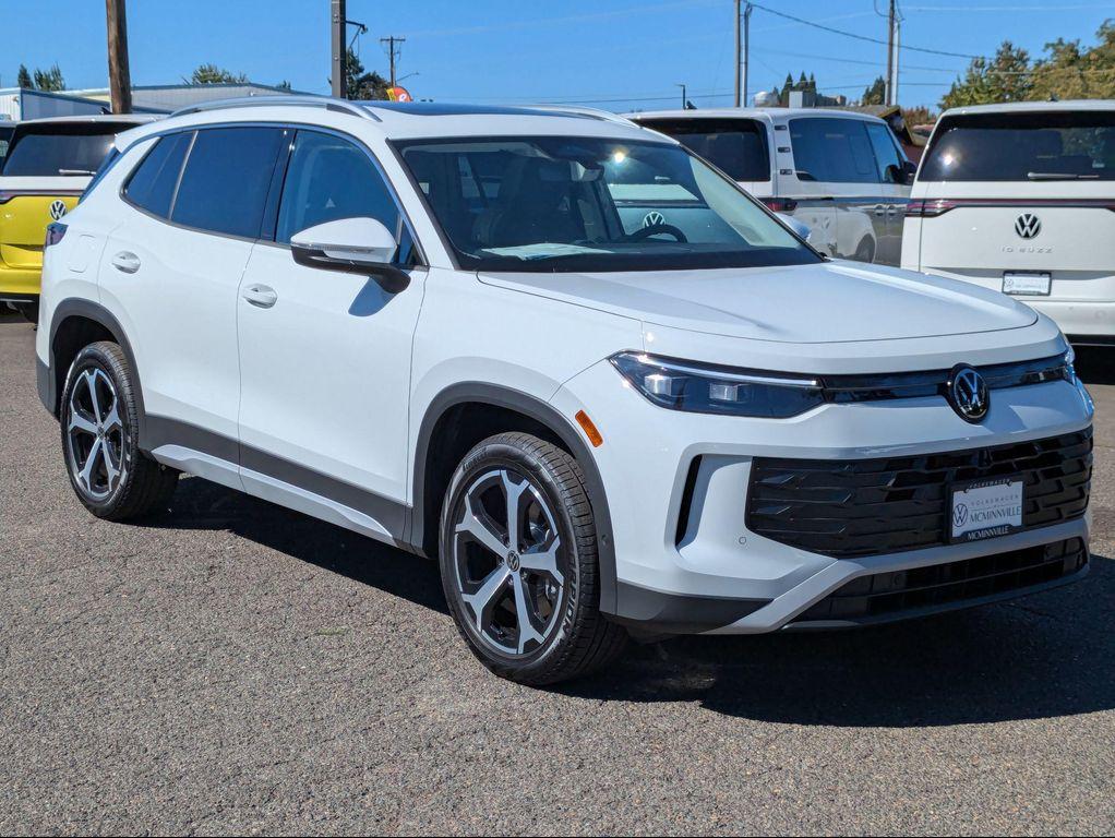 new 2025 Volkswagen Tiguan car, priced at $36,902