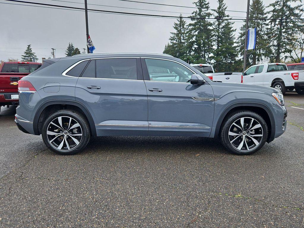 new 2026 Volkswagen Atlas Cross Sport car, priced at $55,255