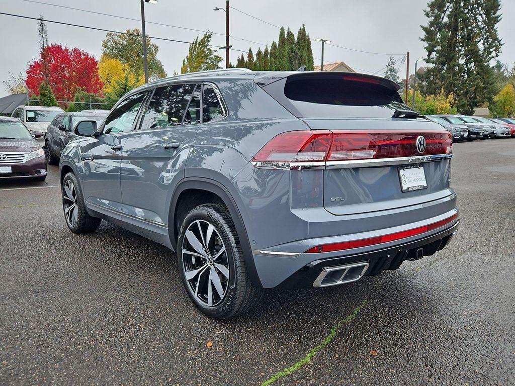 new 2026 Volkswagen Atlas Cross Sport car, priced at $55,255